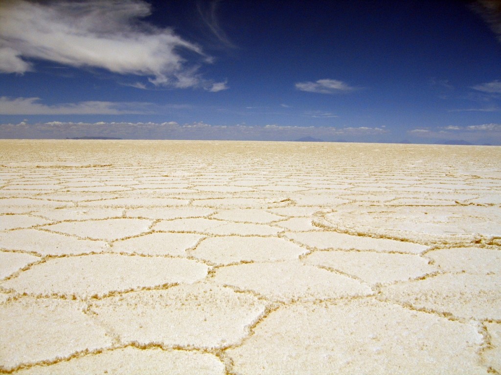 Salar de Uyuni, Bolivia (Photo Public Domain via Wikimedia)