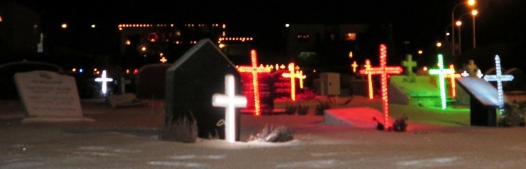 Visiting a Keflavík cemetery