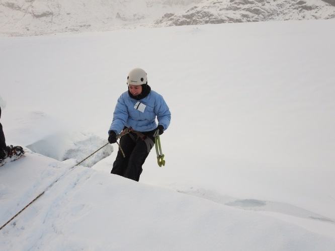 | arcanum ice climbing iceland