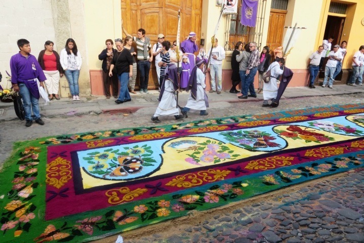 procession and alfombra