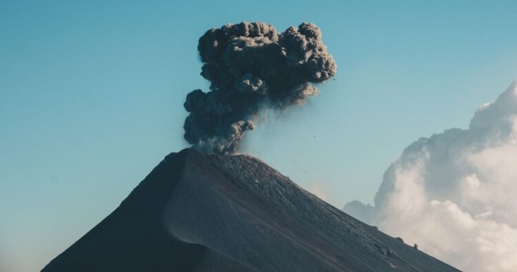 smoking volcano guatemala