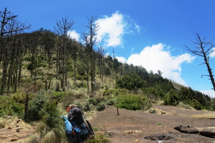 acatenango volcano guatemala trail 4