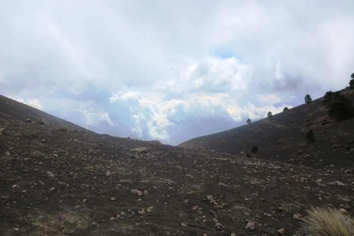 acatenango volcano guatemala trail 6