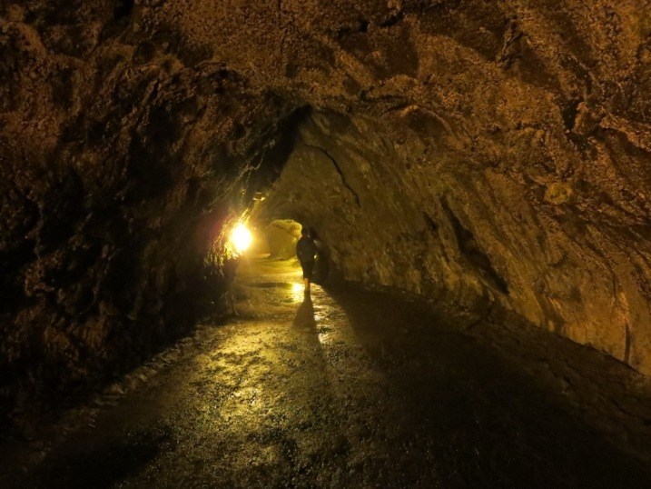 thurston lava tube - VOLCANOES NATIONAL PARK THE BIG ISLAND OF HAWAII