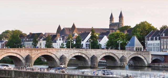 Both pleasant and lively, the university town of Maastricht really appealed to me.