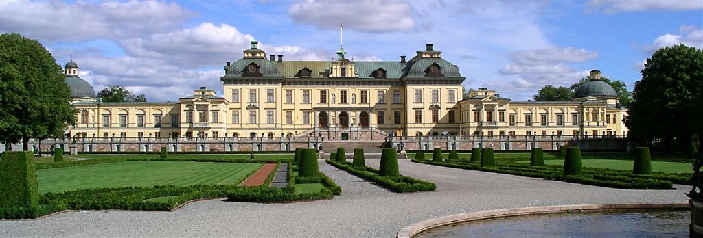 drottningholm palace stockholm day trip lake malaren