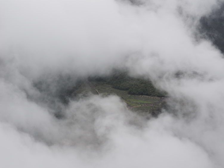 wayna picchu clouds