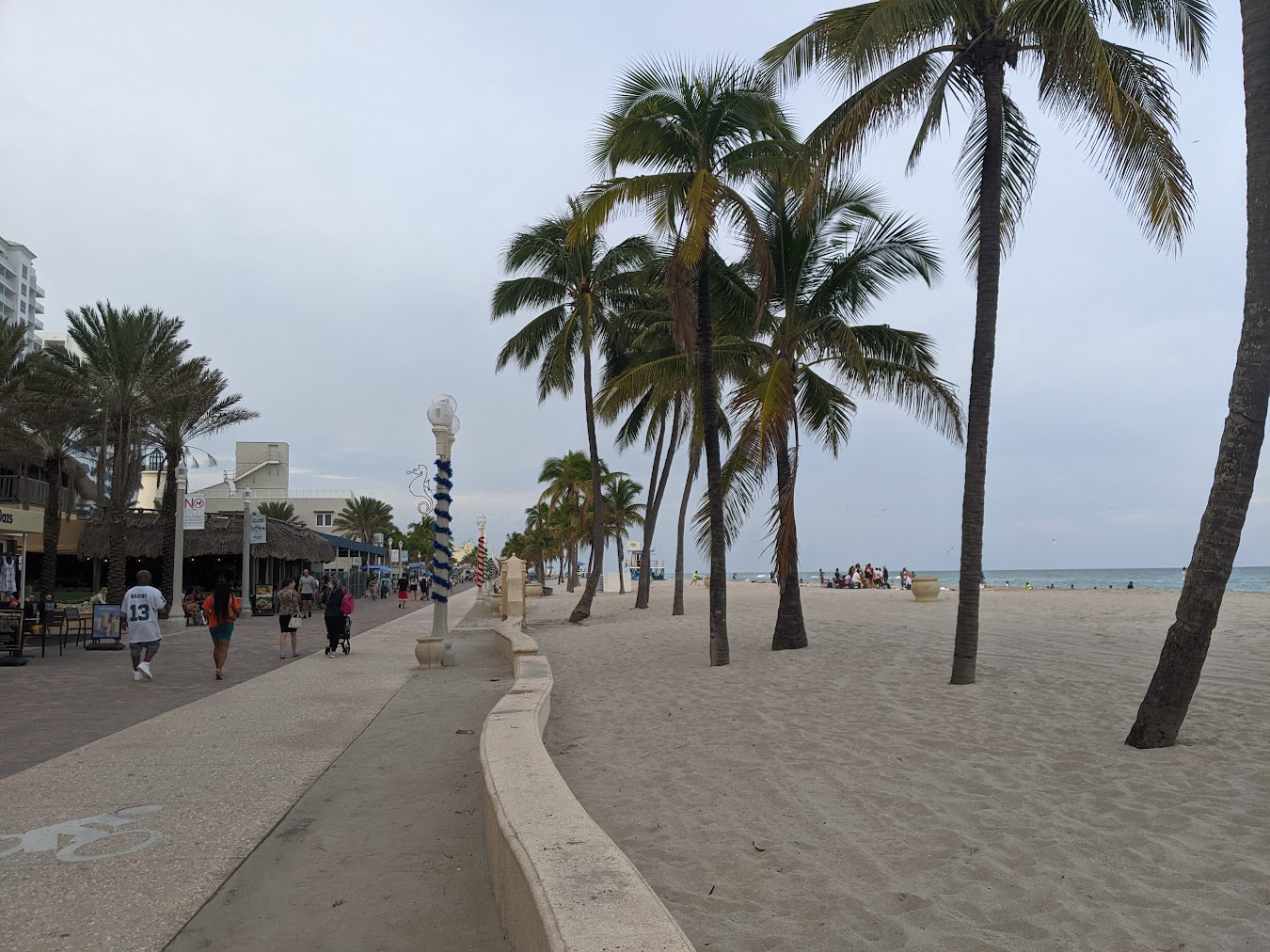 hollywood beach broadwalk