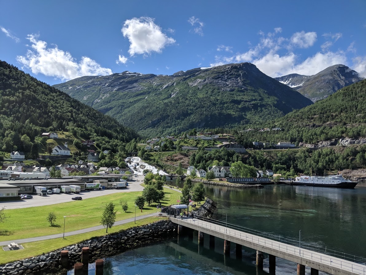 Hellesylt (Geiranger fjord, Norway pictures)