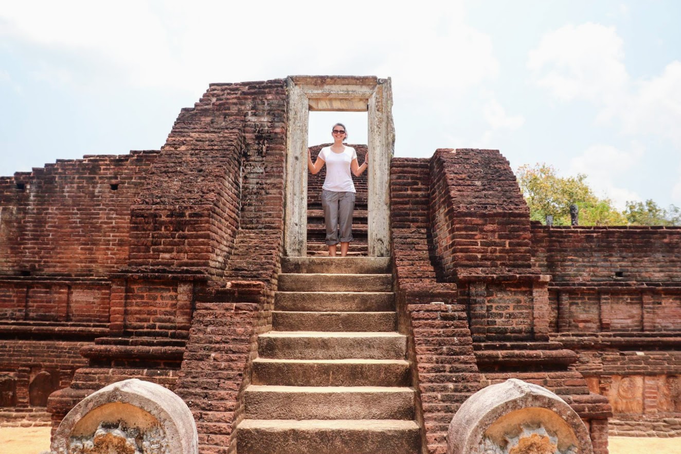 polonnaruwa ruins