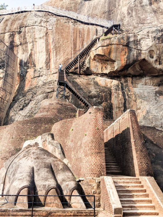 sigiriya lions rock cultural triangle sri lanka