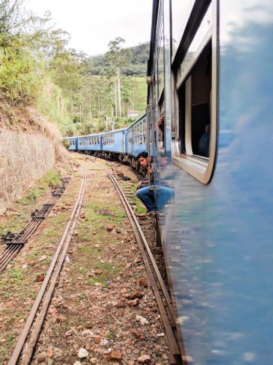 sri lanka train from kandy to ella