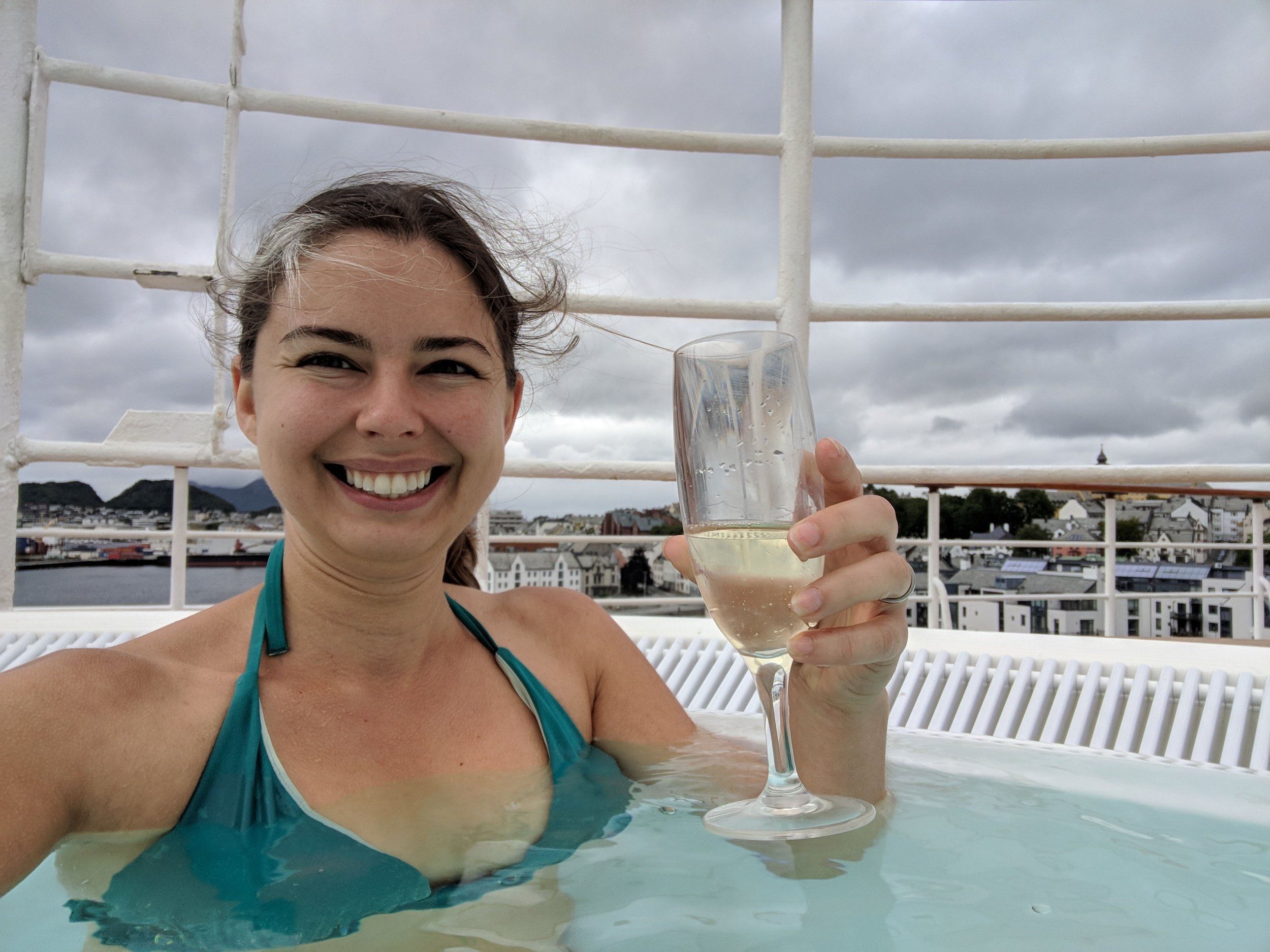 norway cruise hot tub