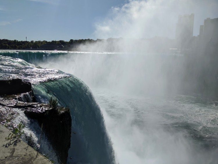 how to visit niagara falls from usa