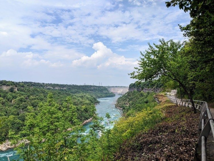 rim trail niagara falls usa