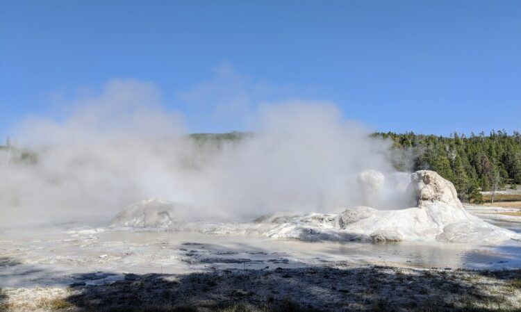 grotto geyser