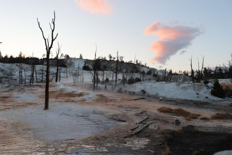 sunset mammoth yellowstone