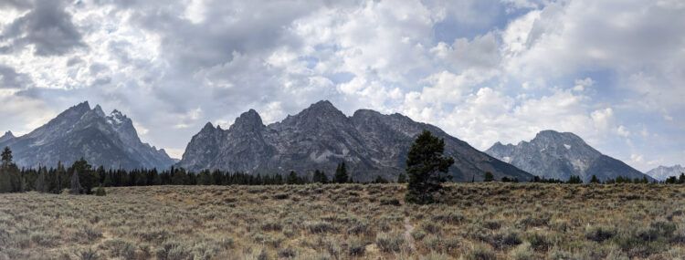 panorama of tetons