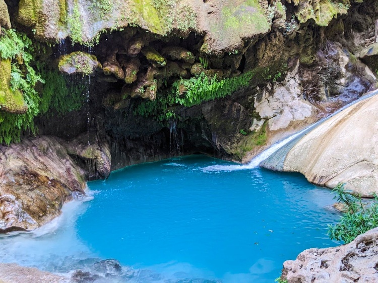 rock slides at pozas azules