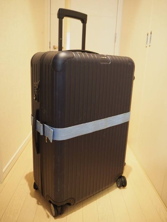 Rimowa big luggage on sale