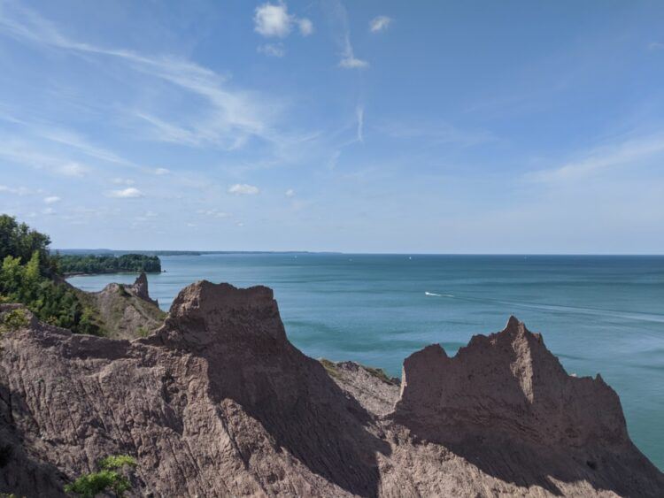 chimney bluffs state park