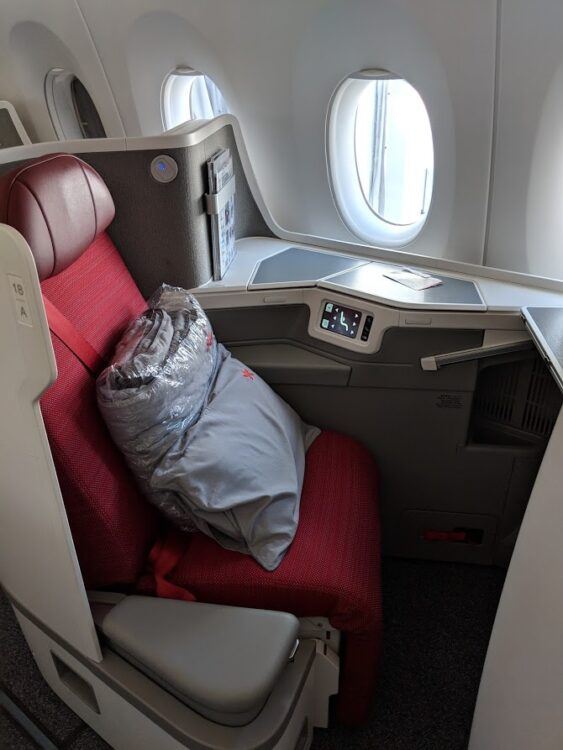 hong kong airlines business class