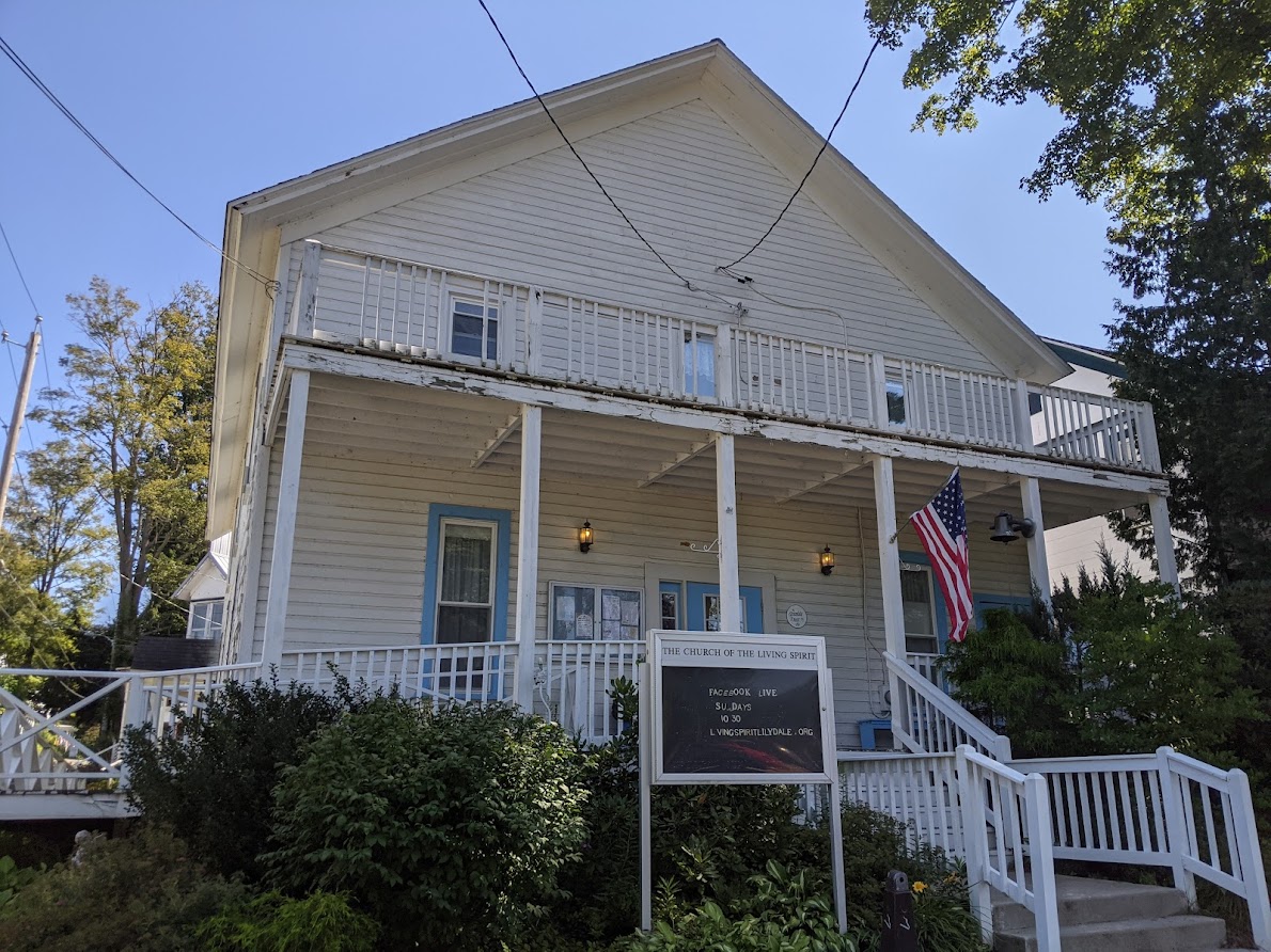 Visiting Lily Dale, Where the Dead Live On — sightDOING