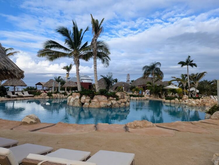shallow pool at Cabo rojo cruise port with ship in background